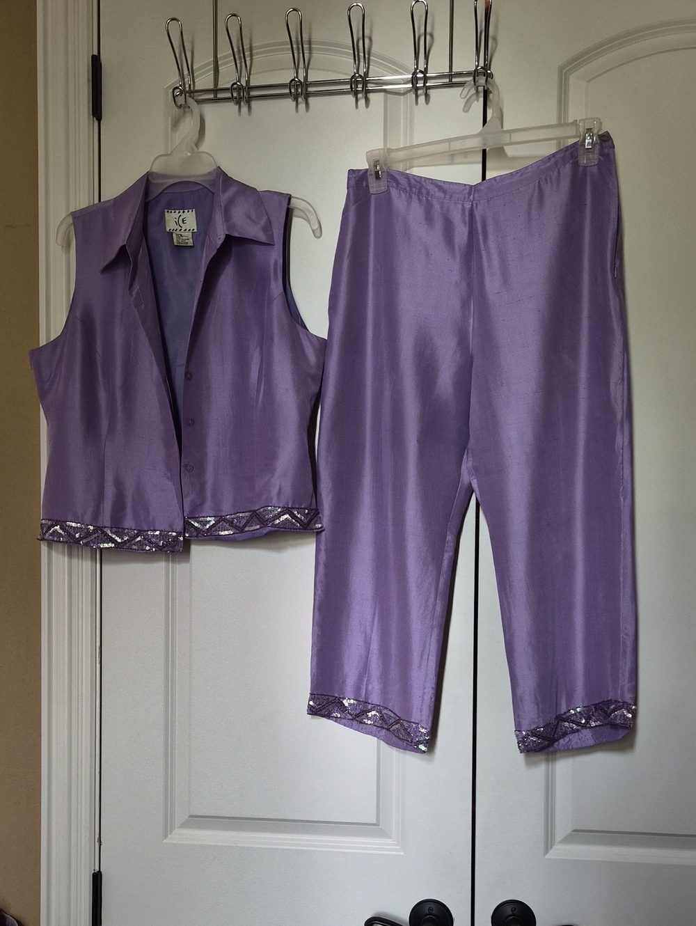Ice Lavender Sleeveless Embellished Button Vest & Cropped Pants Set